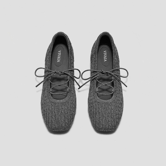 Vivaia Cute gray Mary Jane new with box - Picture 2 of 8